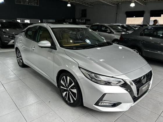 NISSAN SENTRA 2.0 16V GASOLINA EXCLUSIVE XTRONIC NISSAN SENTRA 2.0 16V GASOLINA EXCLUSIVE XTRONIC